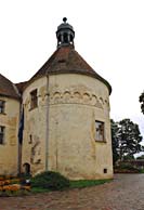 Jaunpils castle, tower